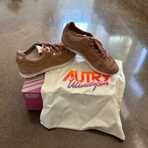 Autry Women's Brown Sneakers